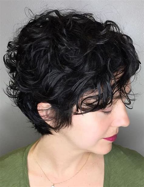 60 Most Delightful Short Wavy Hairstyles | Curly pixie hairstyles ...