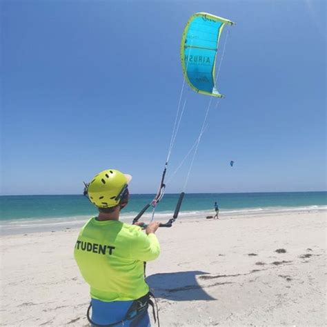 Beginner Kitesurfing Lessons Archives - KiteBud - Kitesurfing Lessons ...