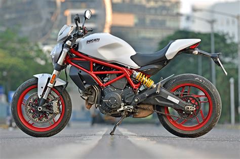 2017 Ducati Monster 797 review, test ride - BeFirsTrank