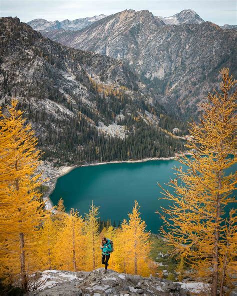 Thru-Hike The Enchantments In One Day - Jess Wandering