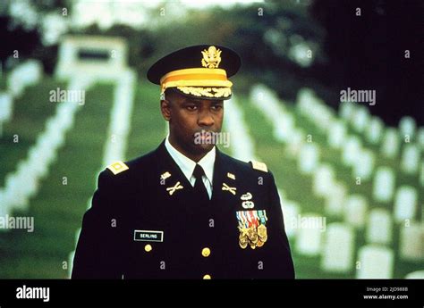 DENZEL WASHINGTON, COURAGE UNDER FIRE, 1996 Stock Photo - Alamy