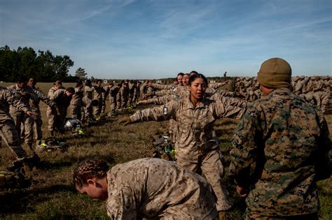 Marine Corps Boot Camp Workout Routine | Blog Dandk