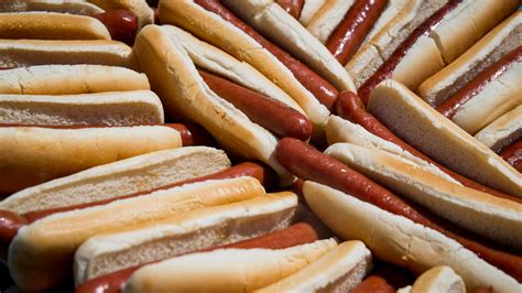 Hot Dogs Are $2.00 at the New Atlanta Falcons Stadium | Bon Appétit