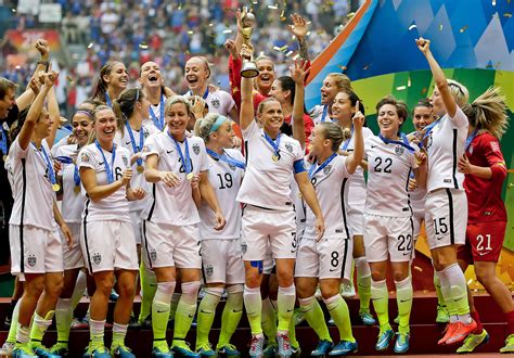 est100 一些攝影(some photos): Women’s World Cup Trophy U.S. Women's ...