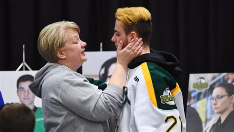 ‘They will forever be Humboldt Broncos’: Thousands gather to remember ...