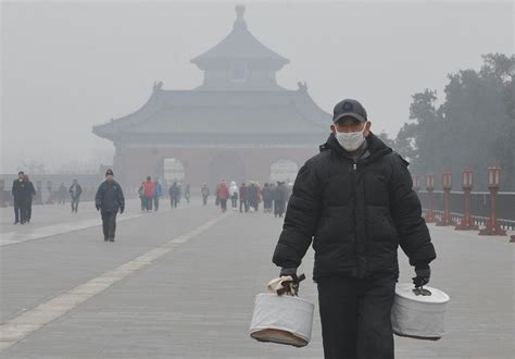 Smog causes spread of “Beijing Cough” - China Dialogue