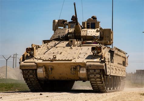 RAF Regiment Gunners on Operation Biloxi train with US Army Cavalry ...