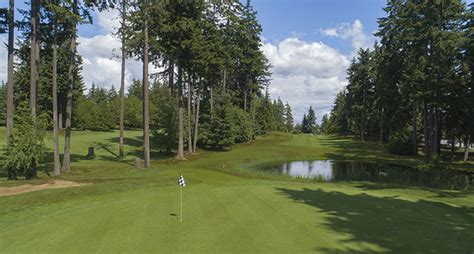 Lynnwood Golf Course - Pacific Coast Golf Guide