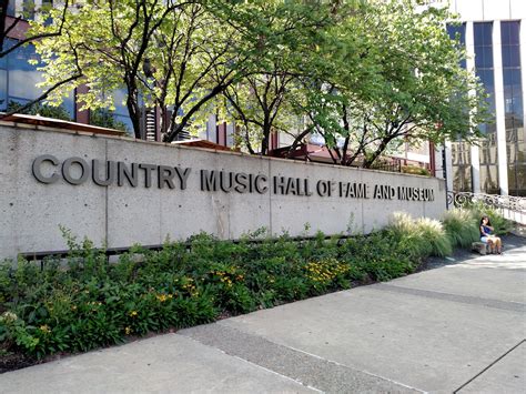 Country Music Hall of Fame - Go Wandering