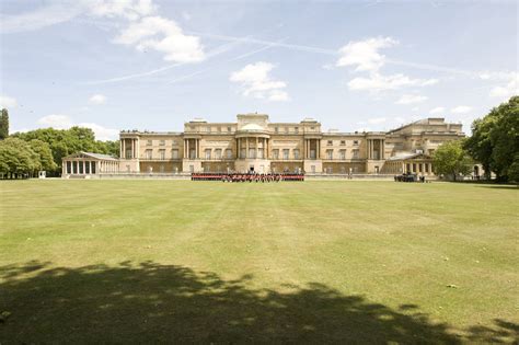 Buckingham Palace garden video | House & Garden