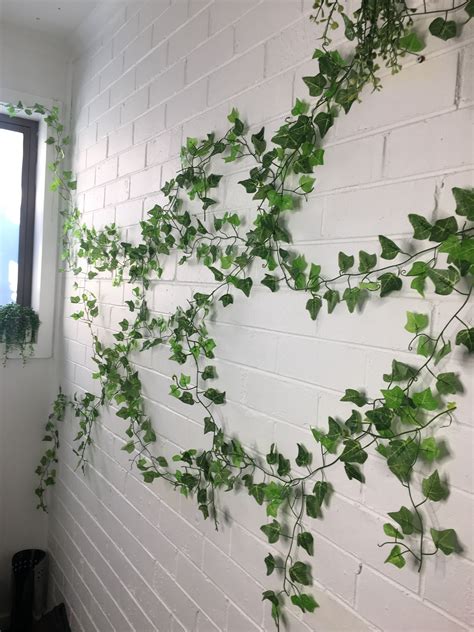 Ivy wall on bricks. Indoor ivy wall. Greenwall. | Wall climbing plants ...