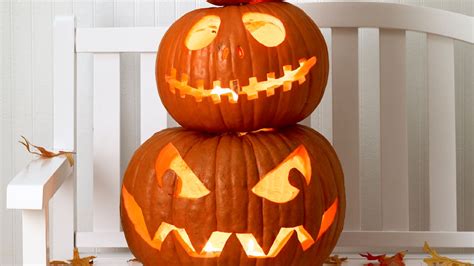 Kürbis schnitzen: Anleitung, Ideen und Tipps für den Halloween-Kürbis ...