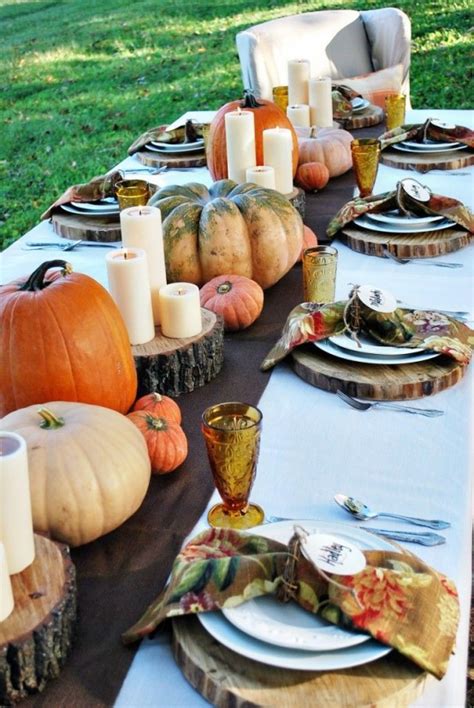 30 Outdoor Thanksgiving Dinner Décor Ideas - DigsDigs