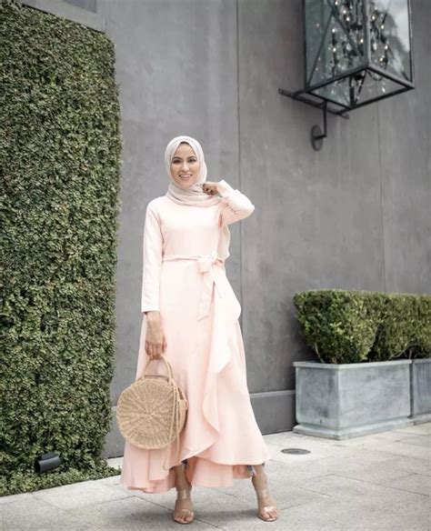 5 Trends We’re Loving for Eid Al Adha 2019 | Eid outfits, Korea dress ...