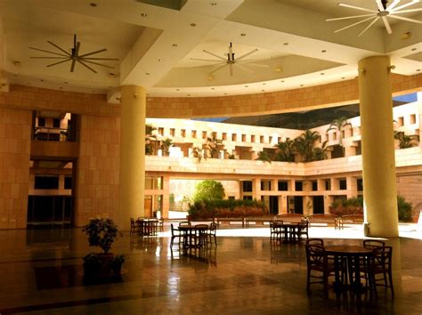 ISB Hyderabad Campus Offers A Campus Lifestyle Suited For Future Executives