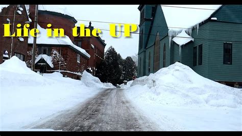 The Snowy Streets of Calumet Michigan | Yooper Life - YouTube