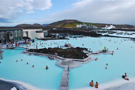 Islandia con niños: baño termal en la Blue Lagoon. | Trotajoches