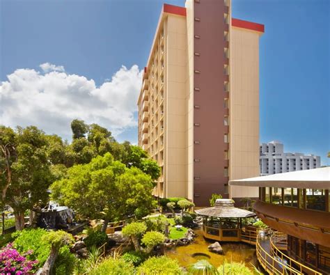 A Centrally Located Urban Hotel in Honolulu, Hawaii | Pagoda Hotel