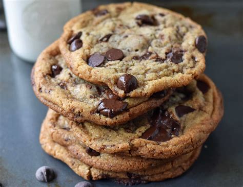 chewy chocolate chip cookies