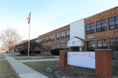 Clarenceville Jr. High Building Livonia Michigan.Went here in 8th grade ...