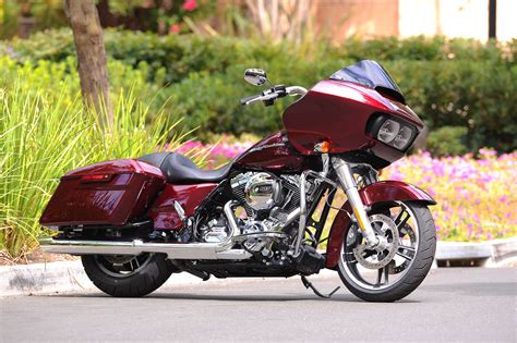 Launch: 2015 Harley-Davidson Road Glide Special - Canada Moto Guide