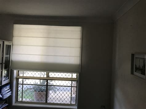 White Roman Blinds add a touch of class to any room #DIYBLINDS ...