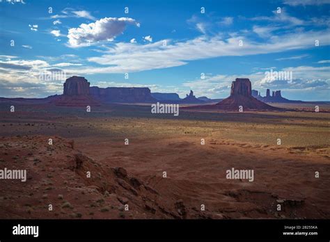 sunset at artists point in monument valley in the usa Stock Photo - Alamy