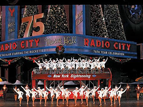 Christmas Spectacular with the Rockettes 2023 Guide to Tickets & Details