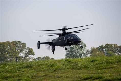 Sikorsky's S-97 Raider Recon Helicopter Performs First Flight Demos for ...