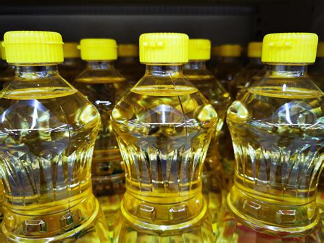 The Palm Oil Products in A Supermarket 10132743 Stock Photo at Vecteezy