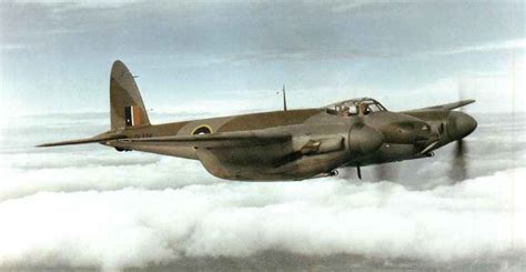 De Havilland Mosquito bomber; British RAF high-speed aircraft