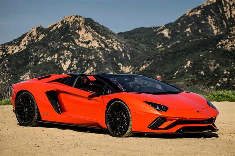 We Took the Lamborghini Aventador S Roadster for a Ride on Mulholland Drive