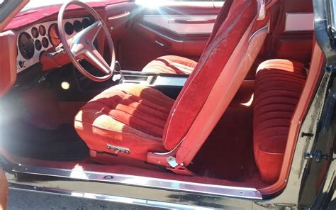 1977 Pontiac Grand Prix SJ Interior | Barn Finds