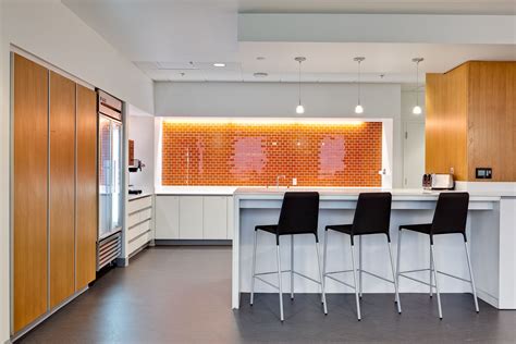 Modern interior design for corporate breakroom. | Office space ...