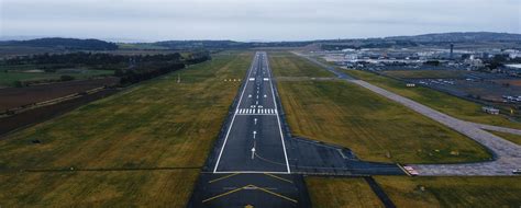 One runway but two directions. Why does Edinburgh Airport's arrival and ...