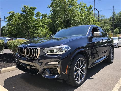 X4 M40i in Carbon Black : BMW