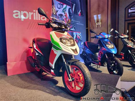 2018 Aprilia SR 150 Race & Aprilia SR 150 Carbon editions launched ...