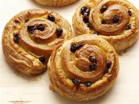 5 French Christmas Breakfast Pastry Recipes