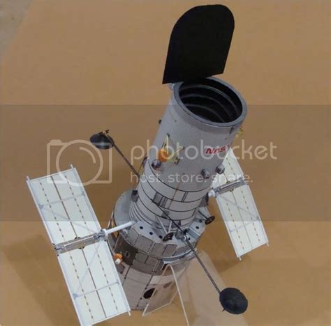 Hubble Space Telescope - Ton Noteboom - Page 4 - PaperModelers.com