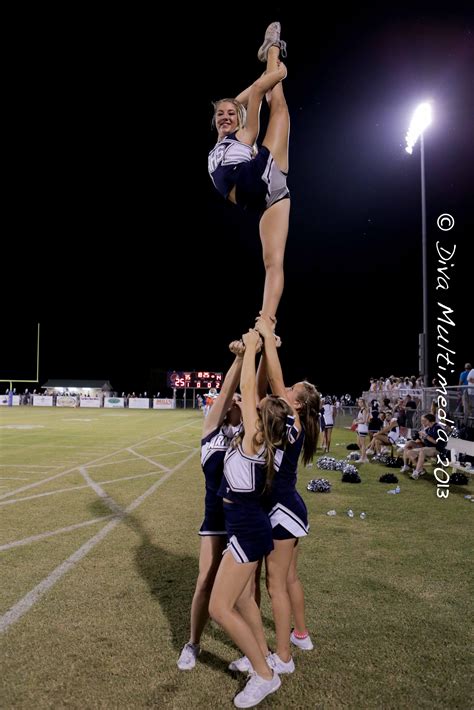 Cheer Stunts Needle