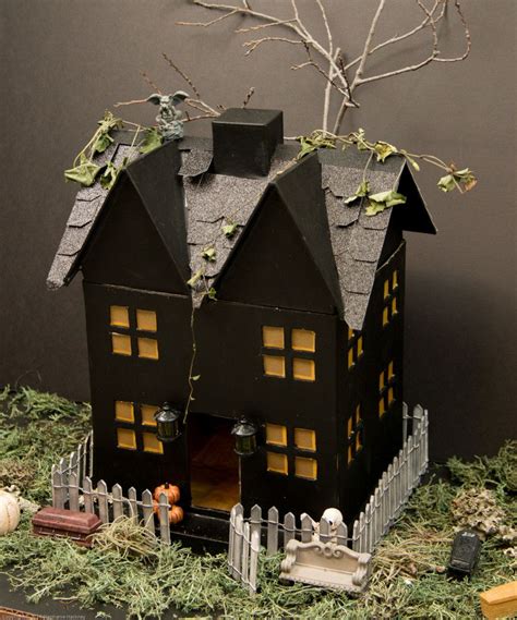 Haunted House Papercraft