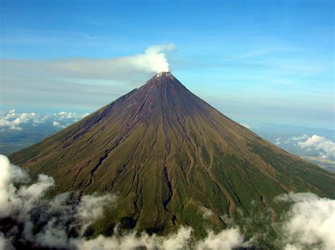 The Philippines: Mayon Volcano