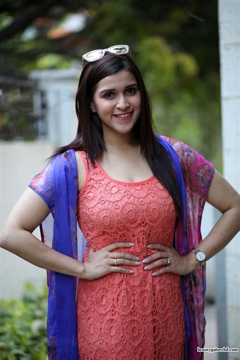 Mannara Chopra Hot Movie Scenes Pictures From Rogue - South Indian ...