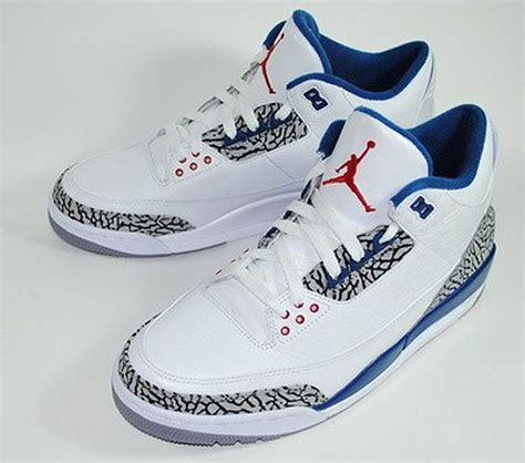 ROOFTOP ENTERTAINMENT: Air Jordan Retro 3 " True Blue"