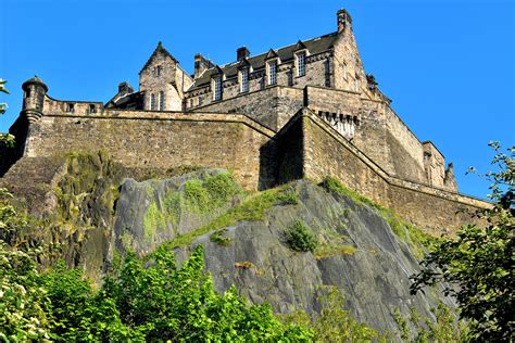 Edinburgh Castle Attraction in Edinburgh, Scotland - Encircle Photos