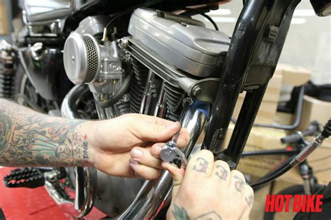 Kerker 2:1 Exhaust Install | Hot Bike Magazine