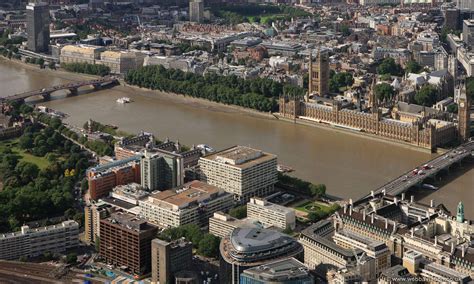 St Thomas' Hospital London UK from the air | aerial photographs of ...