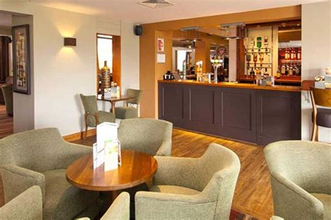 Premier Inn Bury hotel near Manchester | englandrover.com