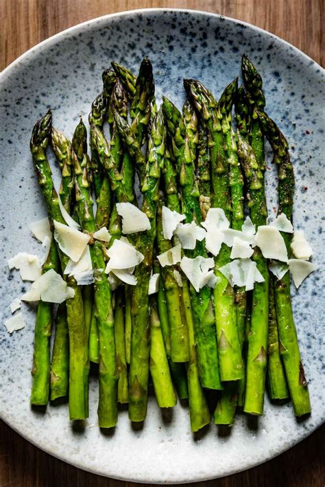 Sauteed Asparagus with Butter & Garlic (Easy Recipe) - Foolproof Living