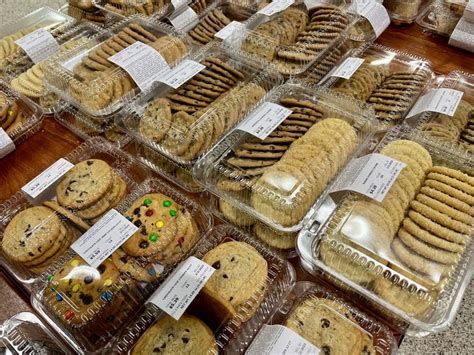 Publix Bakery: The Best Cakes, Breads, and Cookies To Buy